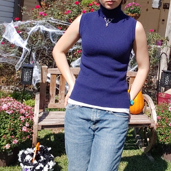 COPY - CLEANOUT SALE Vintage Navy Blue Sleeveless Turtleneck Sweater - Picture 4 of 4